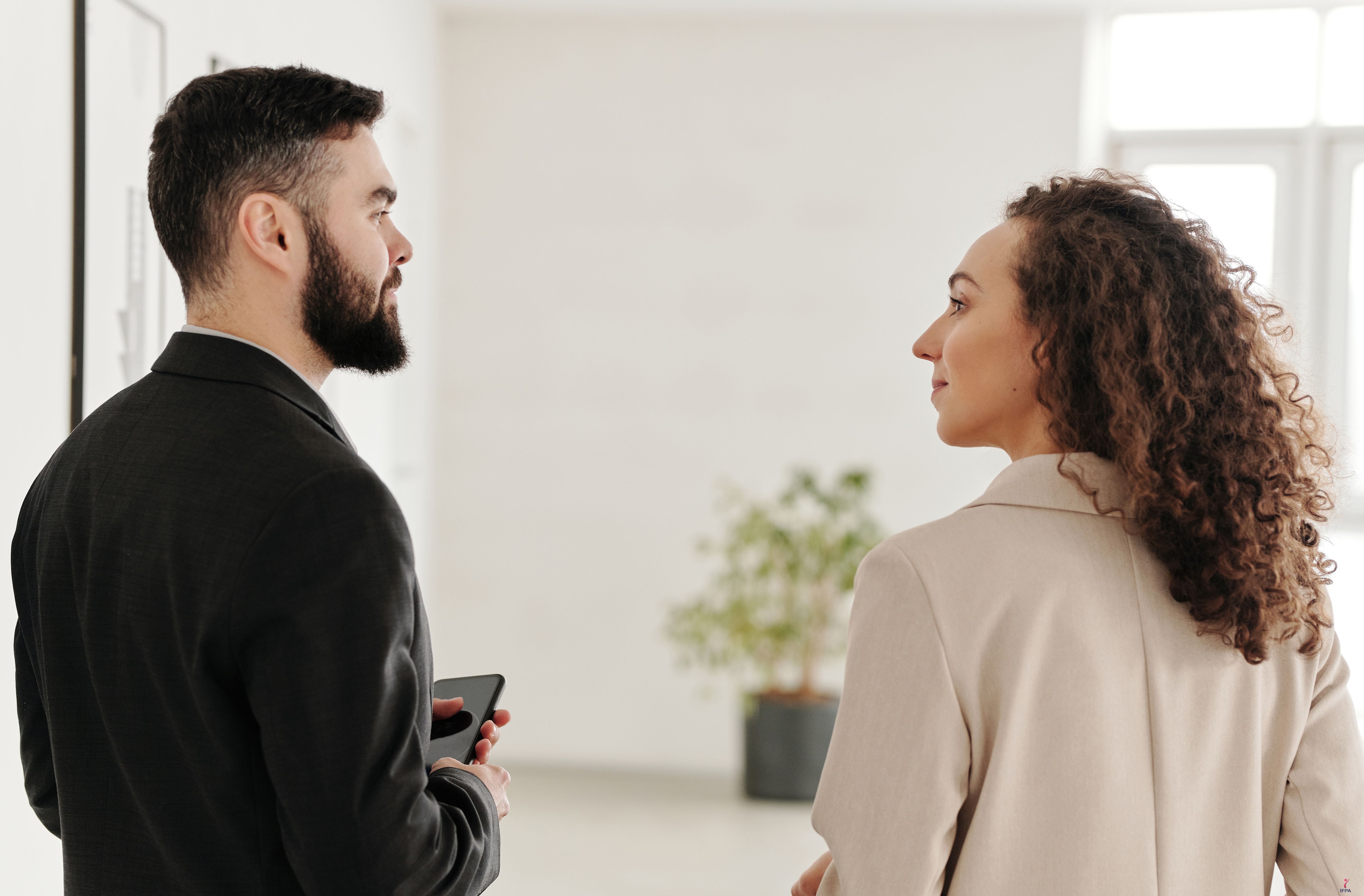 Image de l'article Assistant RH ou Gestionnaire de Paie : Quel métier choisir ?